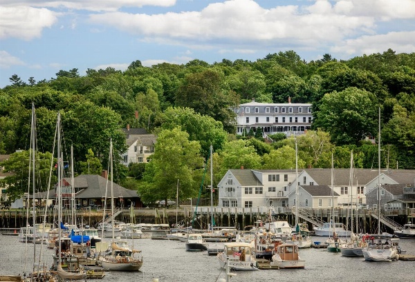 Relais Chateaux Camden Harbour Inn image 1
